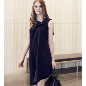 NWT Elizabeth & Clarke The Unstainable Atwood Dress Size 6 Navy Blue